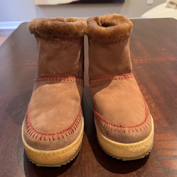 Laidback London Low Crochet Suede Ankle Boots - Picture 1 of 6